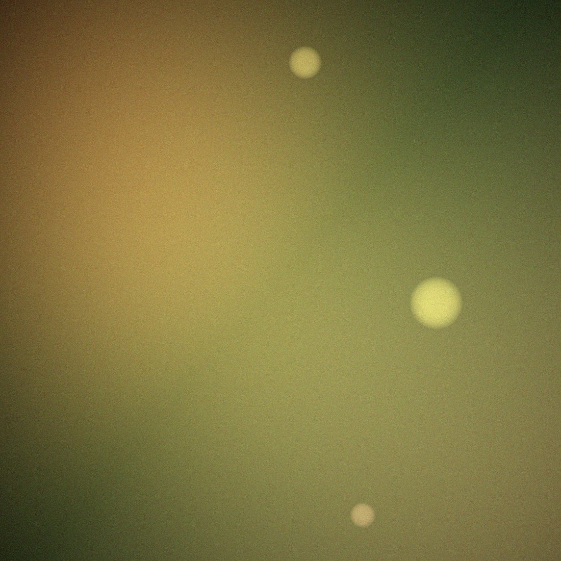 Fotografie de stradă, lumină printre blocuri